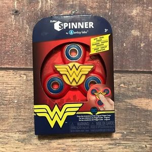 NWT DC Wonder Woman fidget spinner